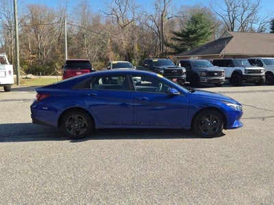 2023 Hyundai ELANTRA SEL IVT