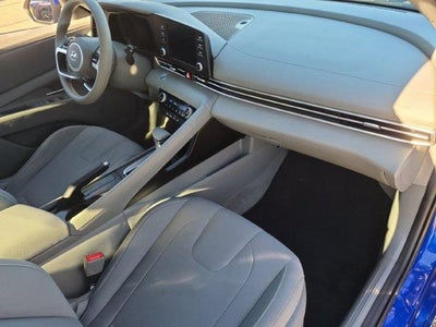 2023 Hyundai ELANTRA SEL IVT