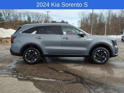 2024 Kia Sorento S AWD