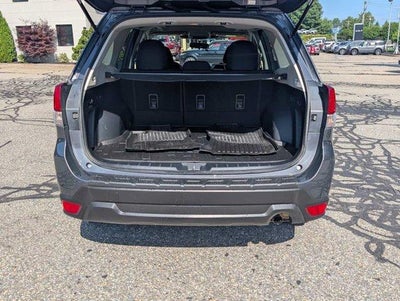 2023 Subaru Forester Premium CVT