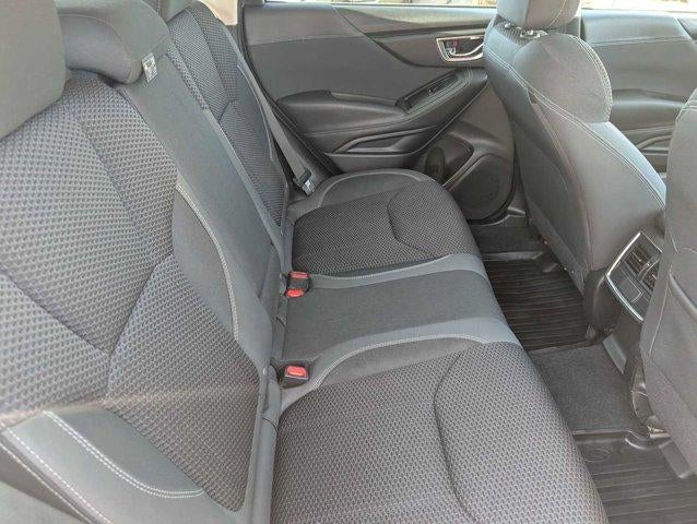 2023 Subaru Forester Premium CVT