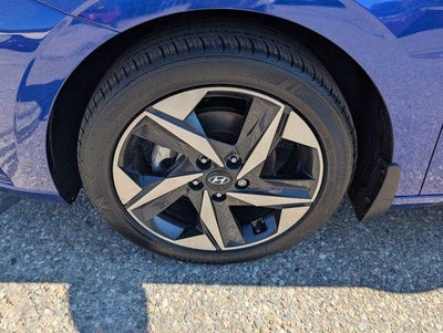 2023 Hyundai ELANTRA SEL IVT Convenience