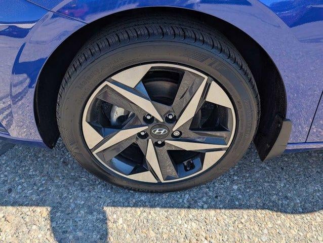 2023 Hyundai ELANTRA SEL IVT Convenience