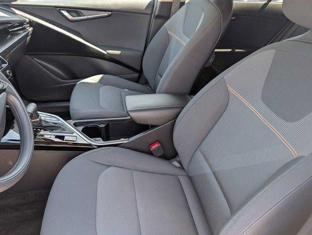 2023 Kia Niro LX FWD