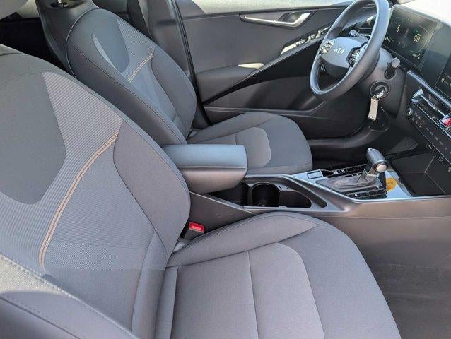 2023 Kia Niro LX FWD