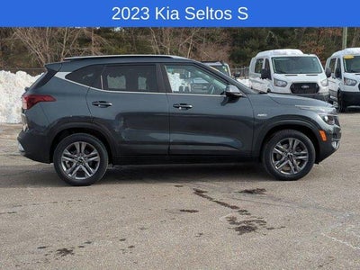 2023 Kia Seltos S IVT AWD