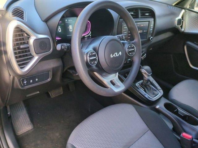 2024 Kia Soul LX IVT