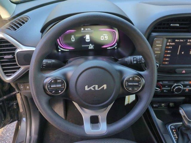 2024 Kia Soul LX IVT