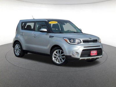 2019 Kia Soul + Auto