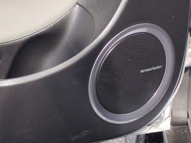 2019 Kia Soul + Auto