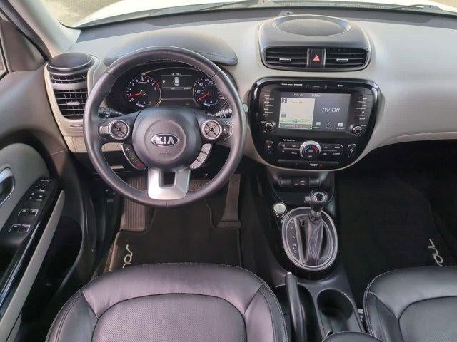 2019 Kia Soul + Auto