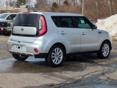 2019 Kia Soul + Auto