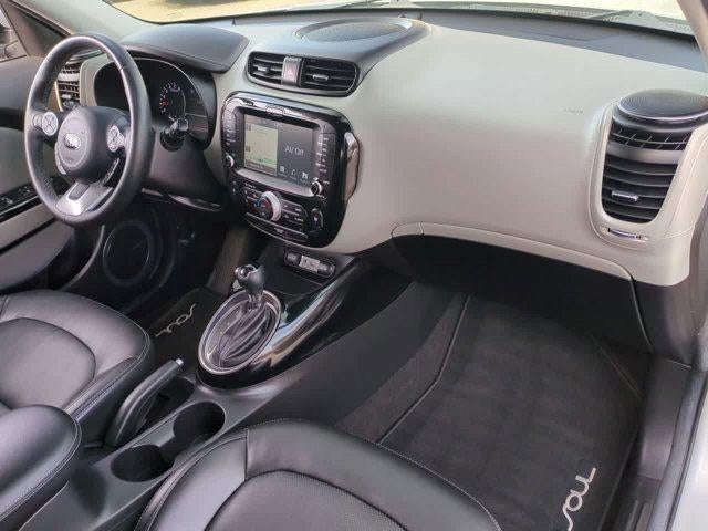 2019 Kia Soul + Auto