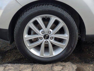 2019 Kia Soul + Auto