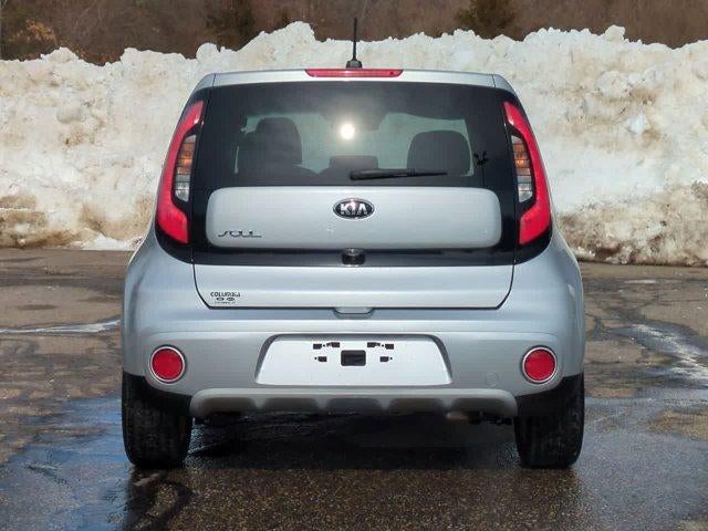 2019 Kia Soul + Auto