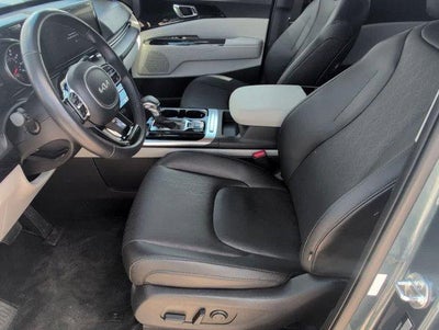 2023 Kia Carnival EX FWD