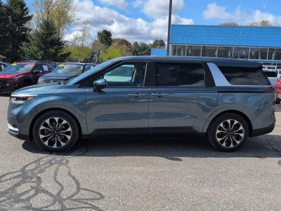 2023 Kia Carnival EX FWD