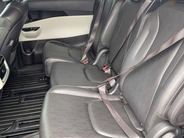 2024 Kia Carnival EX FWD