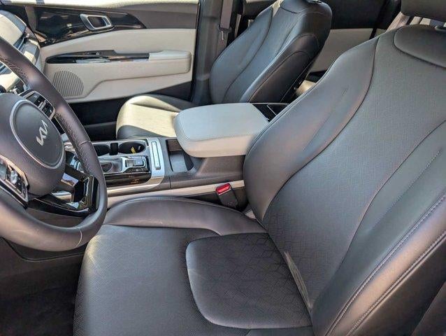 2024 Kia Carnival EX FWD