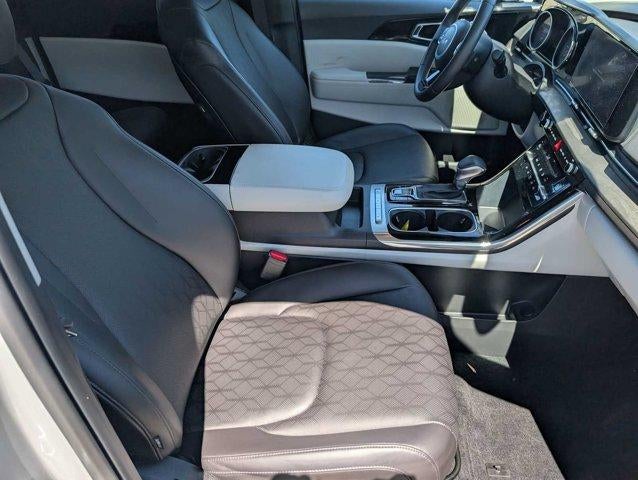 2024 Kia Carnival EX FWD