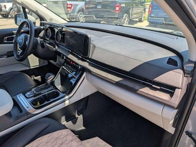 2024 Kia Carnival EX FWD