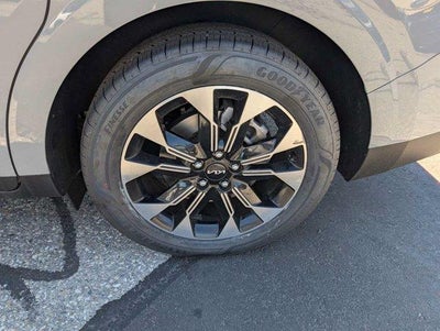 2024 Kia Carnival EX FWD