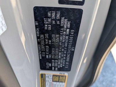 2024 Kia Carnival EX FWD