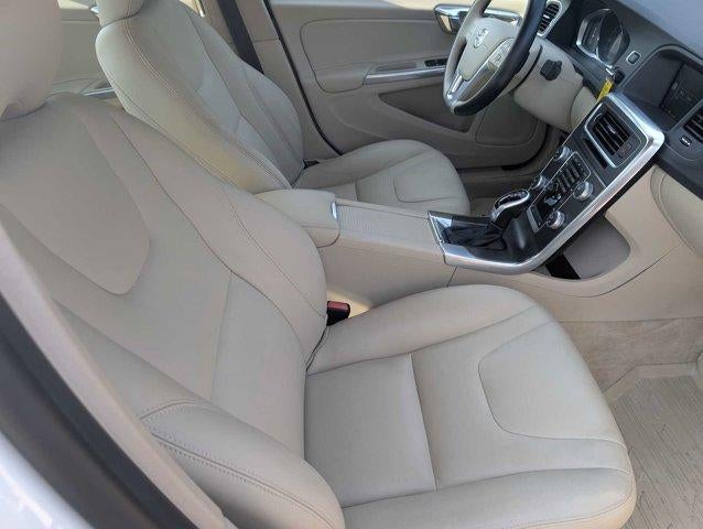2015 Volvo S60 2015.5 4dr Sdn T5 Premier AWD