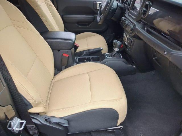 2020 Jeep Wrangler Black and Tan 4x4 *Ltd Avail*