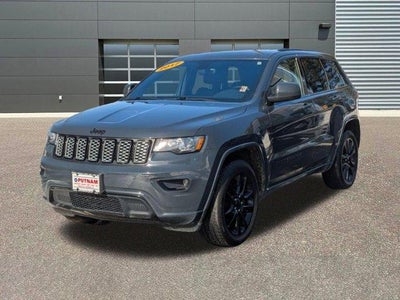 2017 Jeep Grand Cherokee Altitude 4x4 *Ltd Avail*