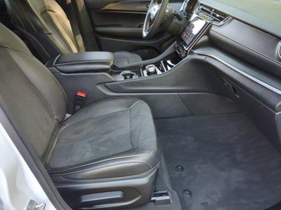 2025 Jeep Grand Cherokee Altitude X 4x4