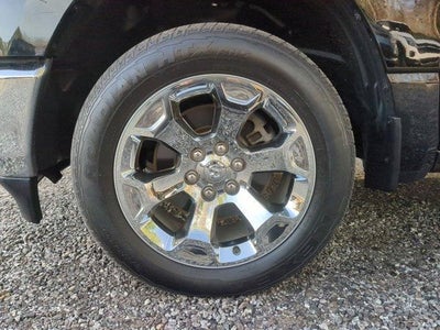 2022 RAM 1500 Big Horn 4x4 Crew Cab 5'7" Box