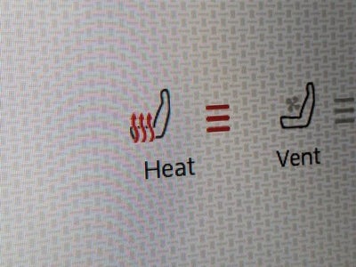 2022 RAM 1500 Limited 4x4 Crew Cab 5'7" Box