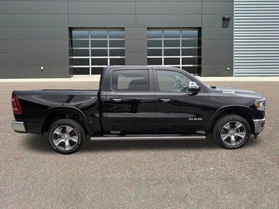 2022 RAM 1500 Laramie 4x4 Crew Cab 5'7" Box