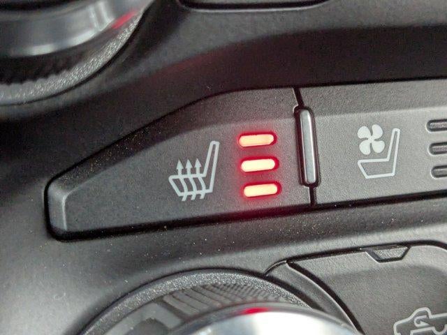 2022 RAM 1500 Laramie 4x4 Crew Cab 5'7" Box