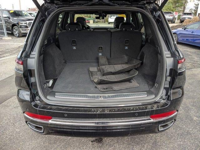 2022 RAM 1500 Laramie 4x4 Crew Cab 5'7" Box