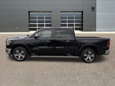 2022 RAM 1500 Laramie 4x4 Crew Cab 5'7" Box
