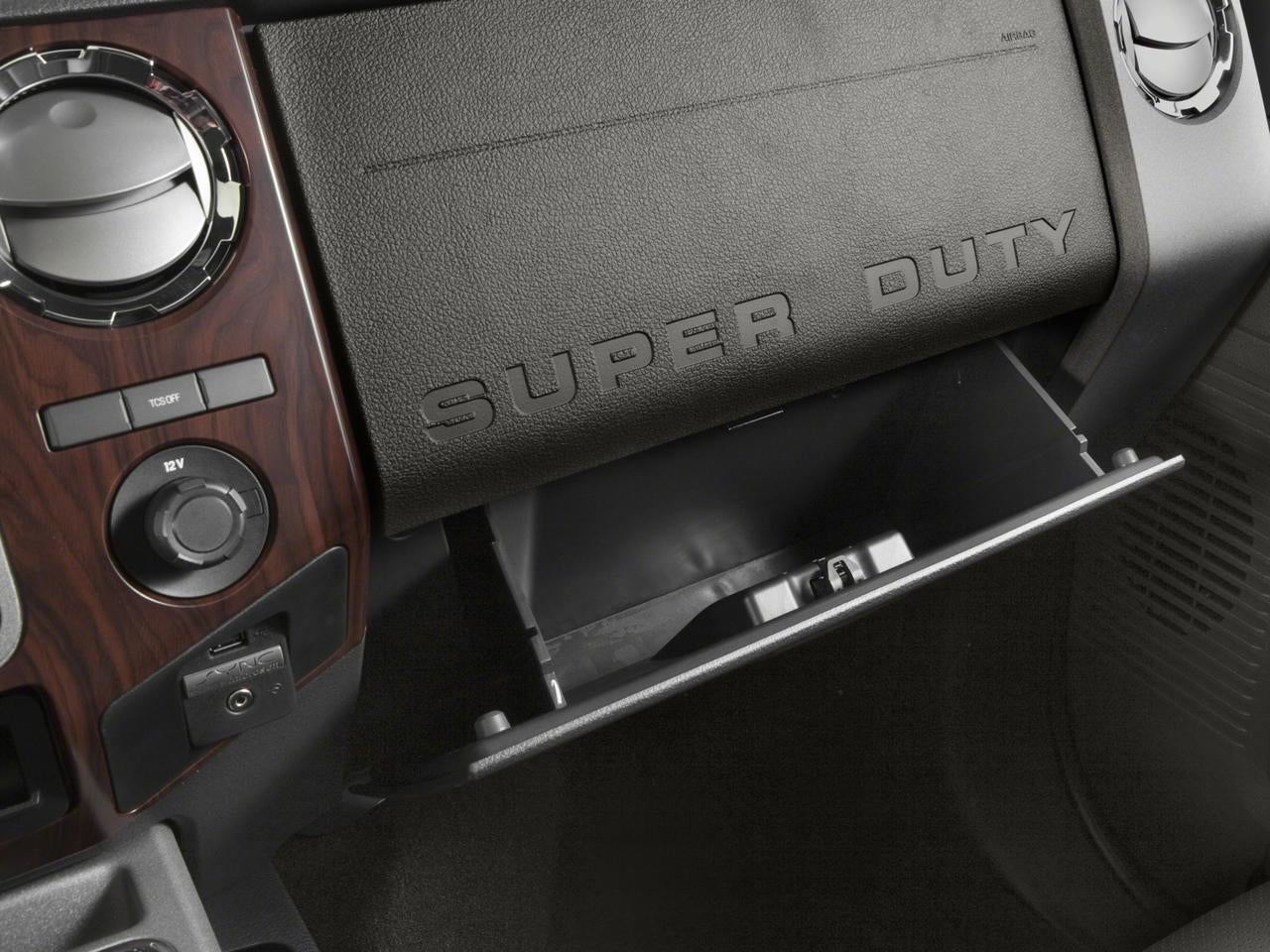 2016 Ford Super Duty F-350 DRW 4WD Crew Cab 8 Ft Box XL