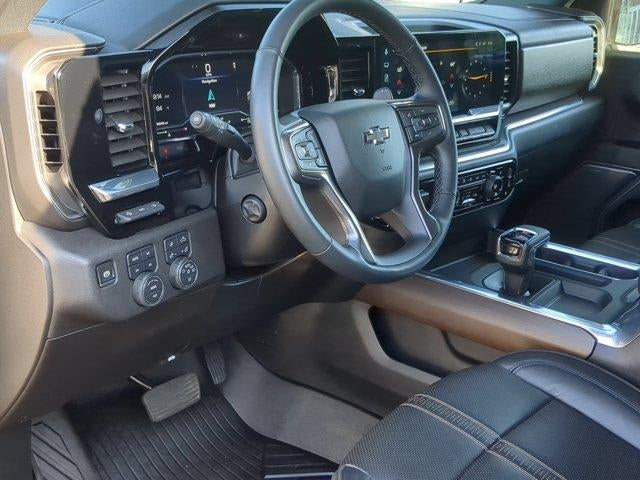 2025 Chevrolet Silverado 1500 Crew Cab Short Box 4-Wheel Drive High Country