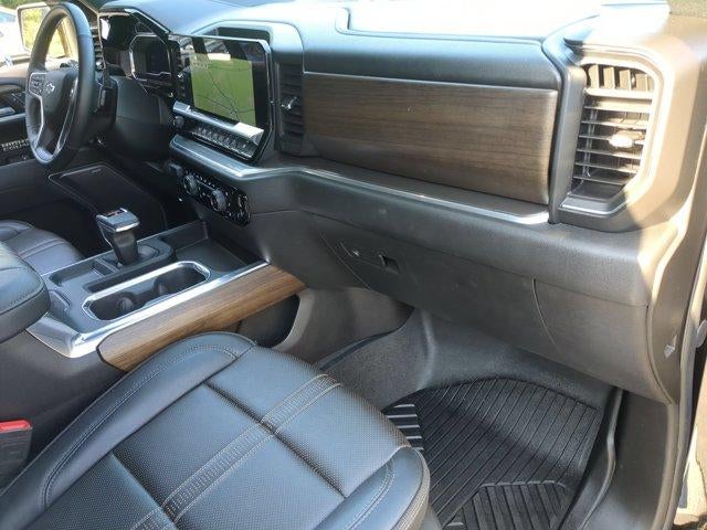 2025 Chevrolet Silverado 1500 Crew Cab Short Box 4-Wheel Drive High Country