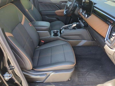 2025 GMC Canyon Crew Cab Short Box 4-Wheel Drive AT4