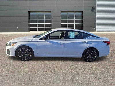 2024 Nissan Altima 2.5 SR Sedan