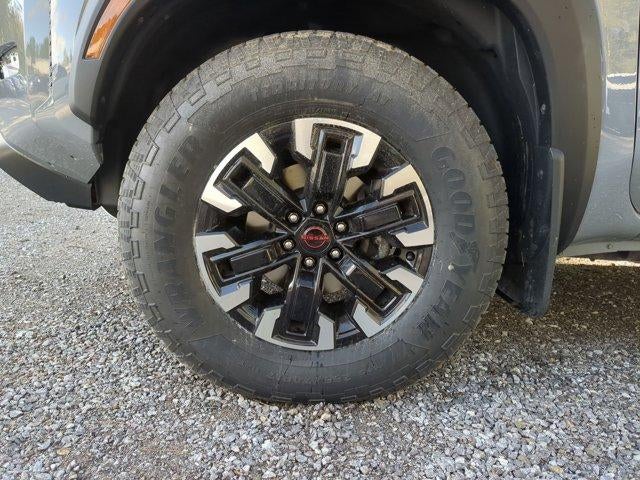 2022 Nissan Frontier Crew Cab 4x4 PRO-4X Auto