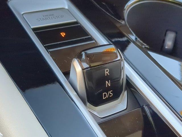 2025 Volkswagen Atlas 2.0T SEL Premium R-Line 4MOTION