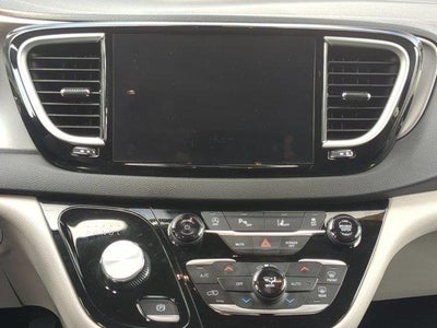 2024 Chrysler Pacifica Touring L FWD