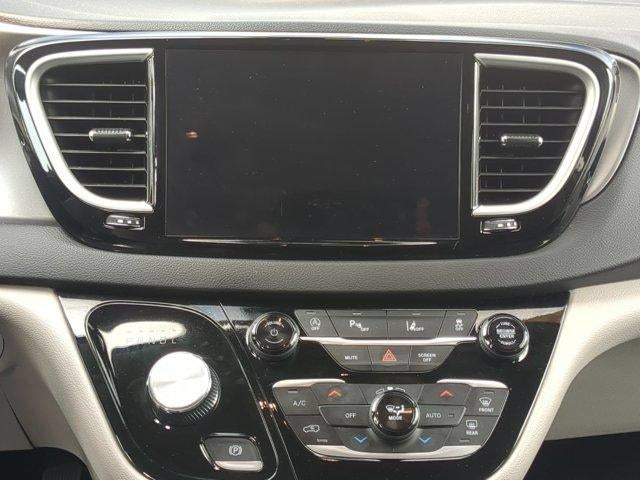 2024 Chrysler Pacifica Touring L FWD