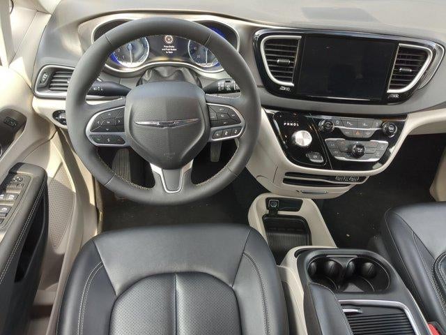 2024 Chrysler Pacifica Touring L FWD