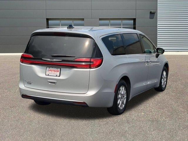 2024 Chrysler Pacifica Touring L FWD