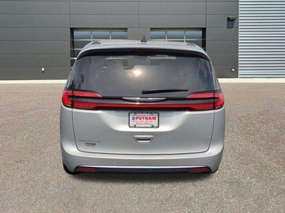 2024 Chrysler Pacifica Touring L FWD