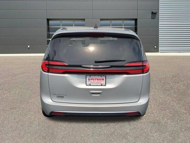 2024 Chrysler Pacifica Touring L FWD